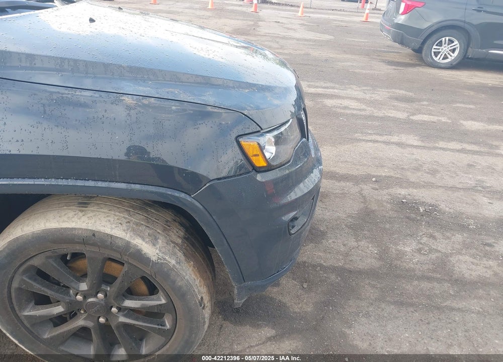 2018 JEEP GRAND CHEROKEE VIN: 1C4RJFAG4JC264177