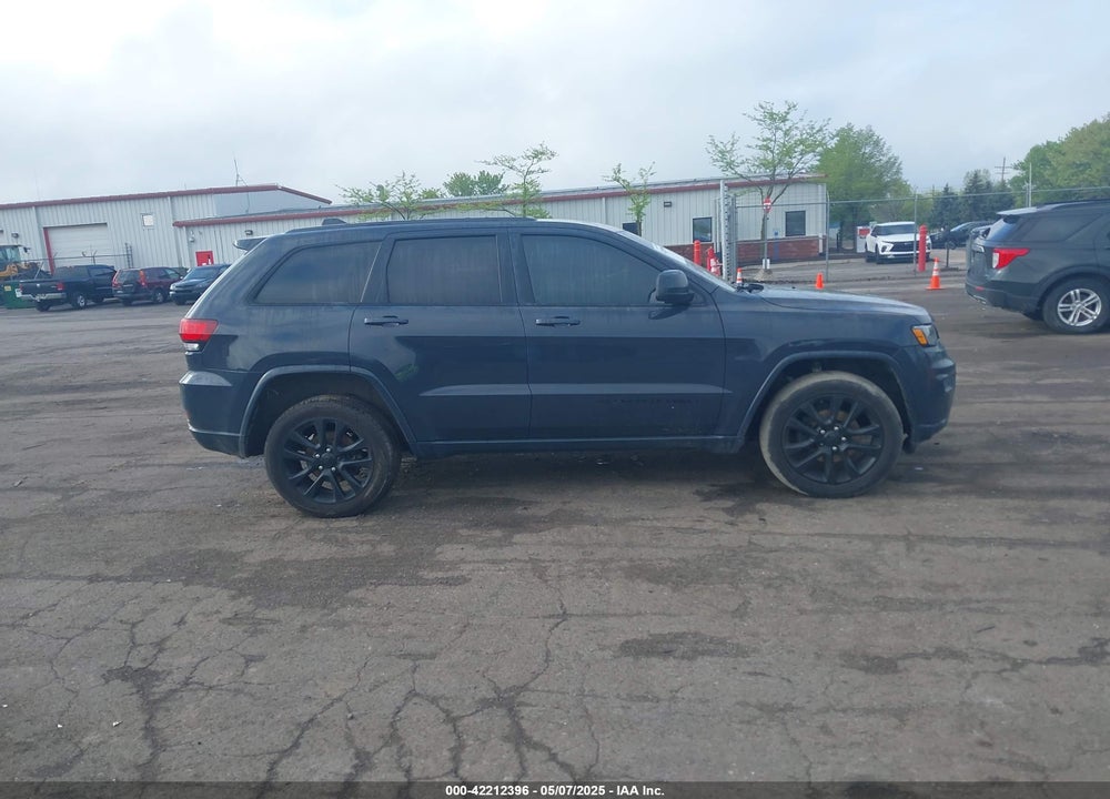 2018 JEEP GRAND CHEROKEE VIN: 1C4RJFAG4JC264177