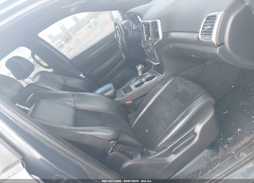 2018 JEEP GRAND CHEROKEE VIN: 1C4RJFAG4JC264177