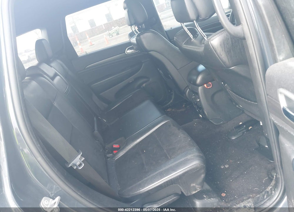2018 JEEP GRAND CHEROKEE VIN: 1C4RJFAG4JC264177