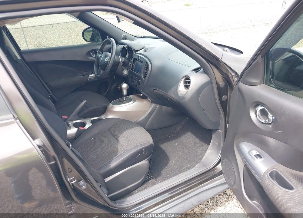 2011 NISSAN JUKE S VIN: JN8AF5MV8BT014403