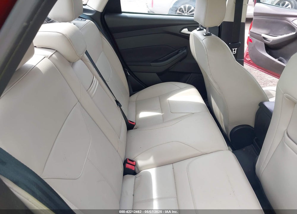 2016 FORD FOCUS VIN: 1FADP3J22GL314021