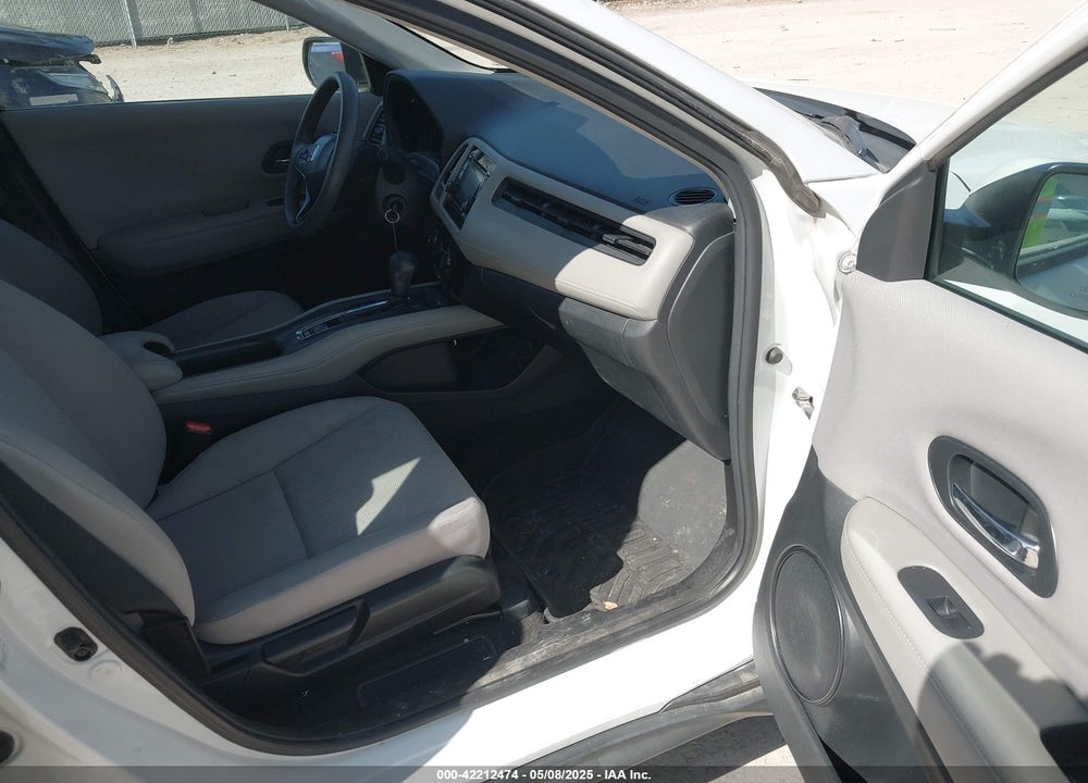 2016 HONDA HR-V LX VIN: 3CZRU6H31GM726853