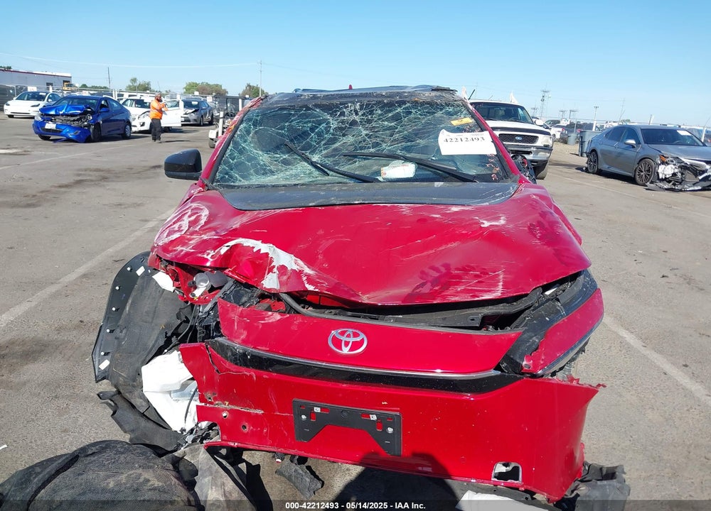 2024 TOYOTA BZ4X XLE VIN: JTMABACAXRA078351