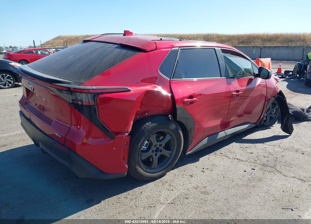 2024 TOYOTA BZ4X XLE VIN: JTMABACAXRA078351