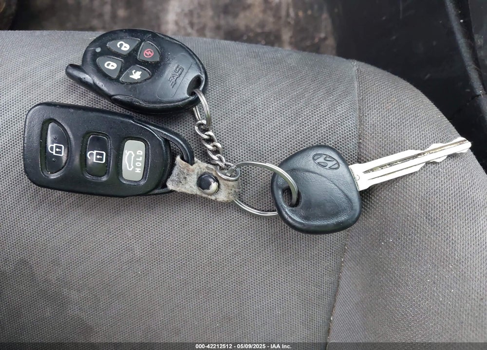 2013 HYUNDAI ELANTRA VIN: KMHDH4AE7DU954007