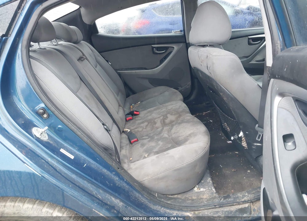 2013 HYUNDAI ELANTRA VIN: KMHDH4AE7DU954007