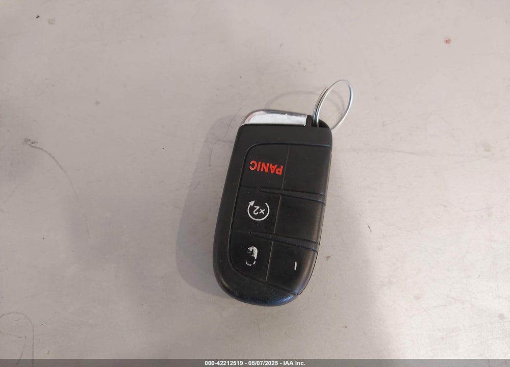 2016 JEEP RENEGADE LATITUDE VIN: ZACCJBBT1GPD10255
