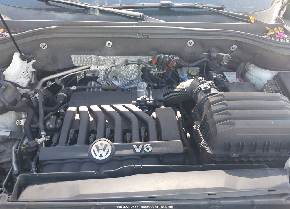 2019 VOLKSWAGEN ATLAS VIN: 1V2XR2CA0KC505508