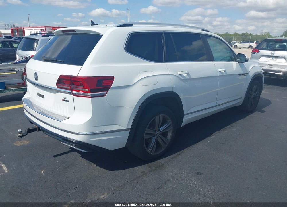 2019 VOLKSWAGEN ATLAS VIN: 1V2XR2CA0KC505508