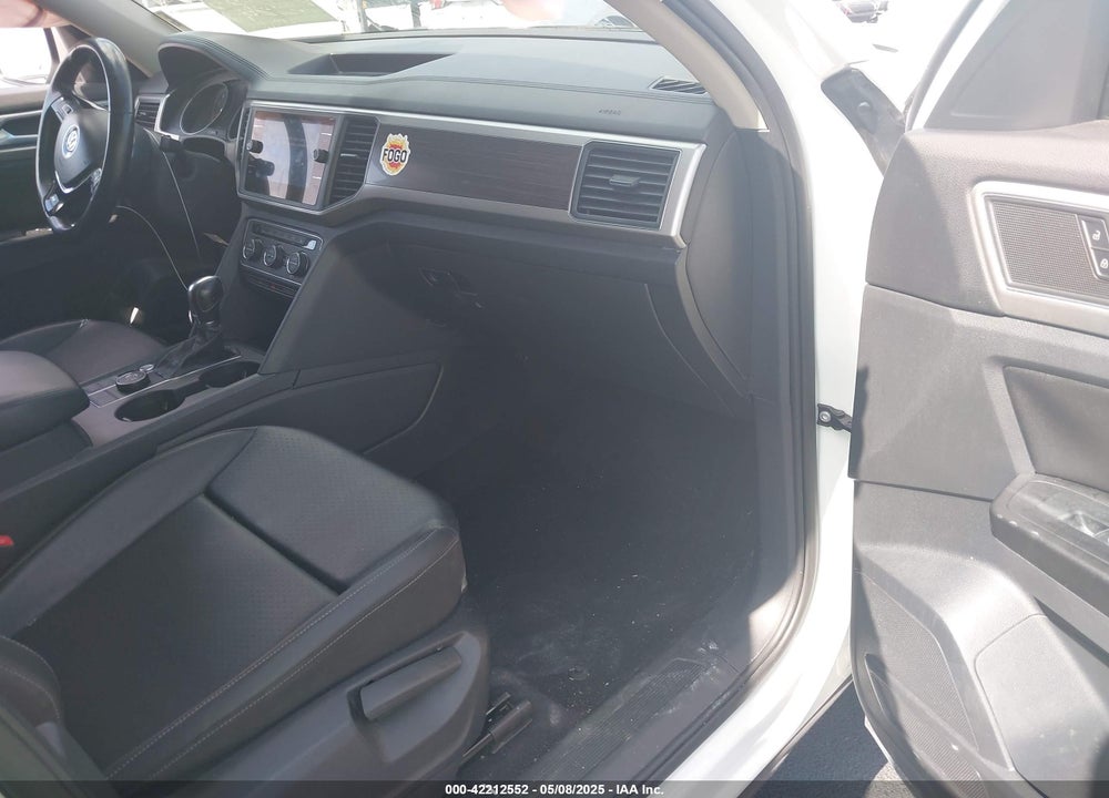 2019 VOLKSWAGEN ATLAS VIN: 1V2XR2CA0KC505508