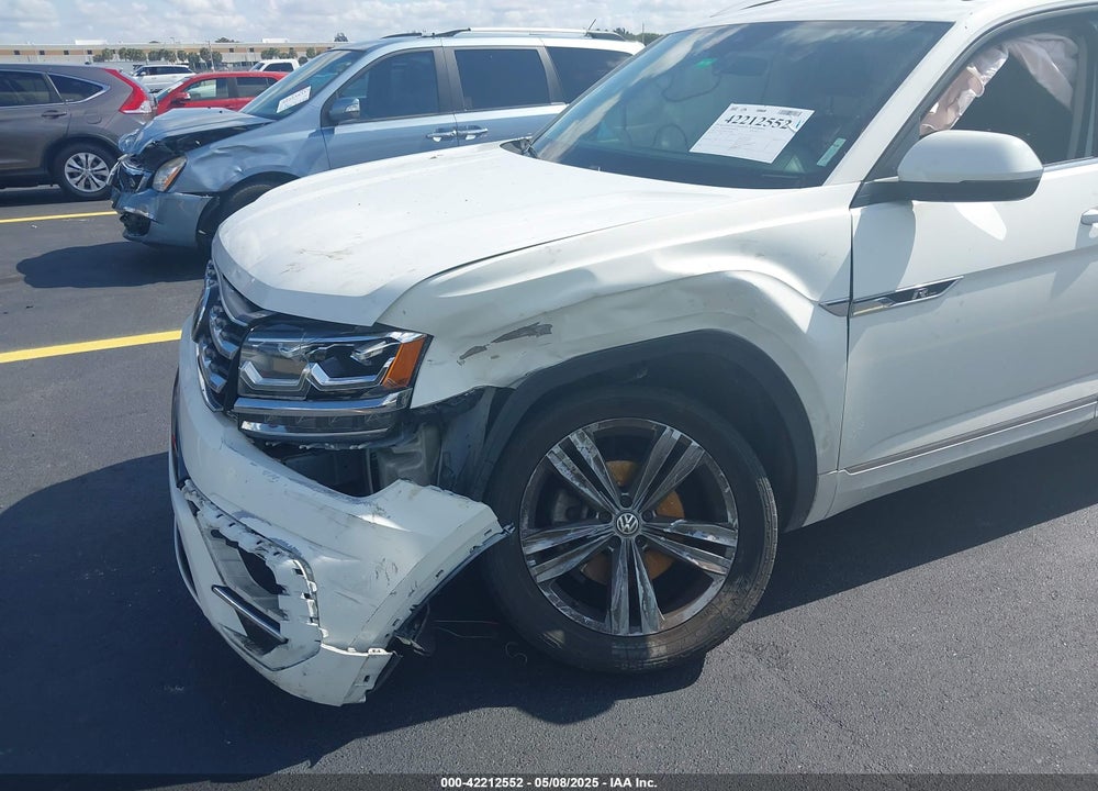 2019 VOLKSWAGEN ATLAS VIN: 1V2XR2CA0KC505508