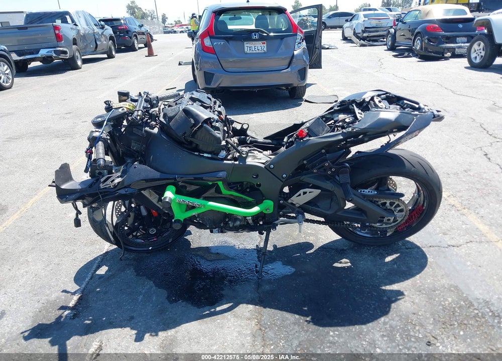 2021 KAWASAKI ZX1002 L VIN: JKBZXVL11MA000289