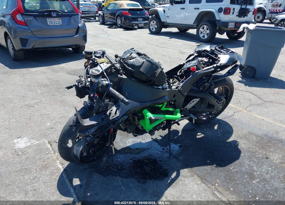 2021 KAWASAKI ZX1002 L VIN: JKBZXVL11MA000289