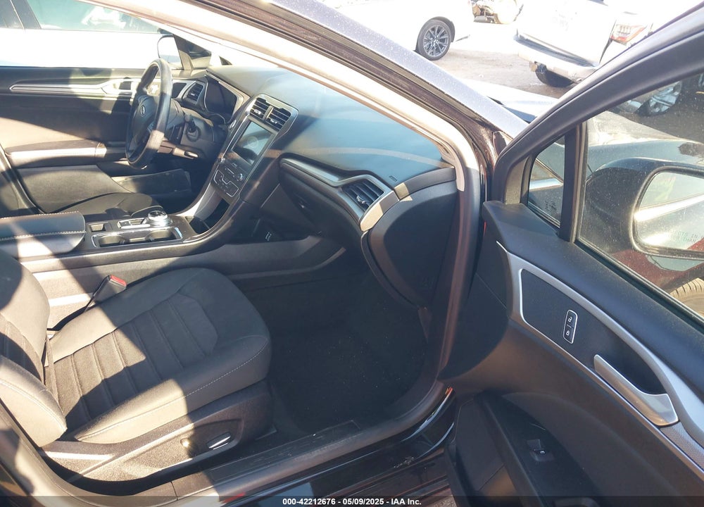 2019 FORD FUSION VIN: 3FA6P0T91KR254082