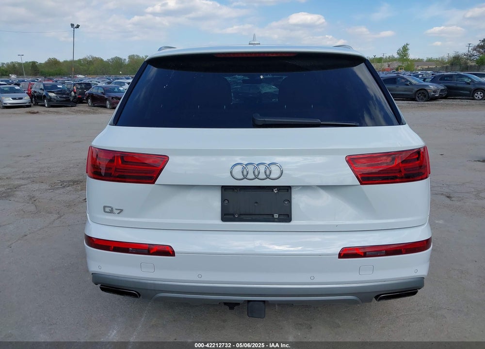 2019 AUDI Q7 VIN: WA1LAAF78KD002413