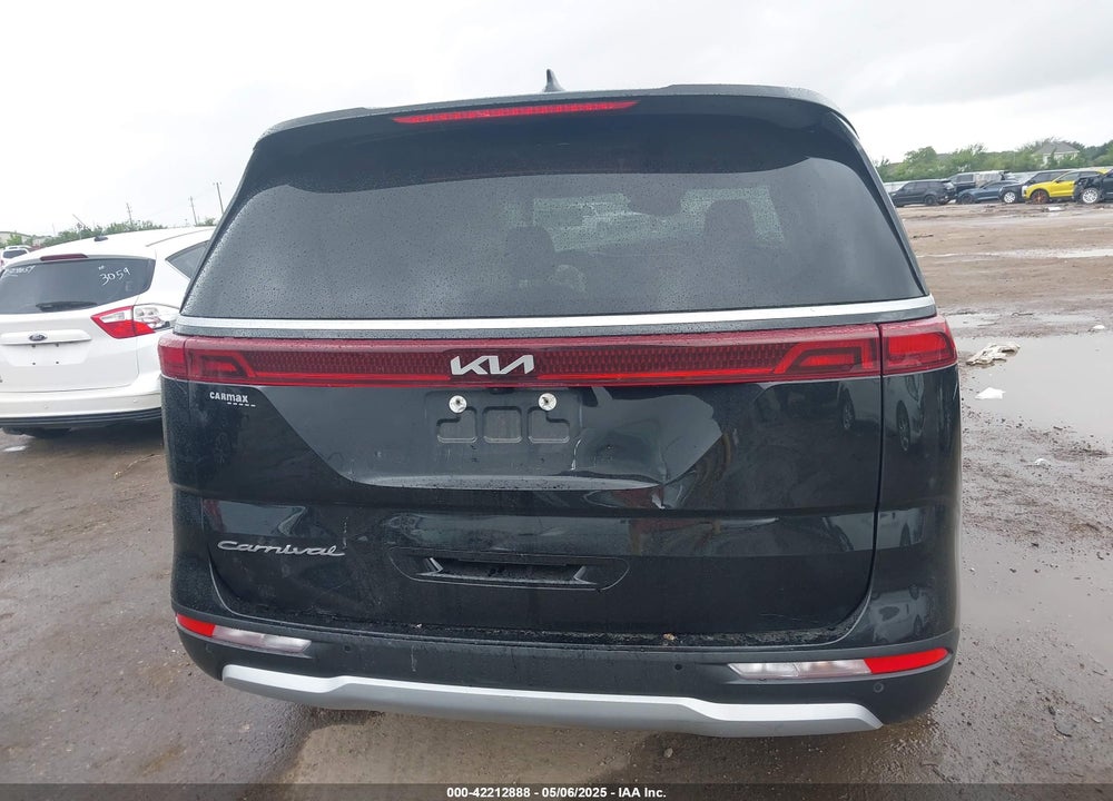 2022 KIA CARNIVAL MPV LX SEAT PACKAGE VIN: KNDNB4H35N6124792