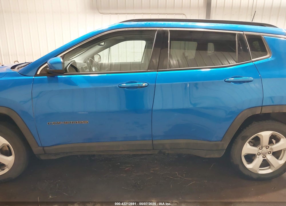 2018 JEEP COMPASS LATITUDE FWD VIN: 3C4NJCBB5JT442957