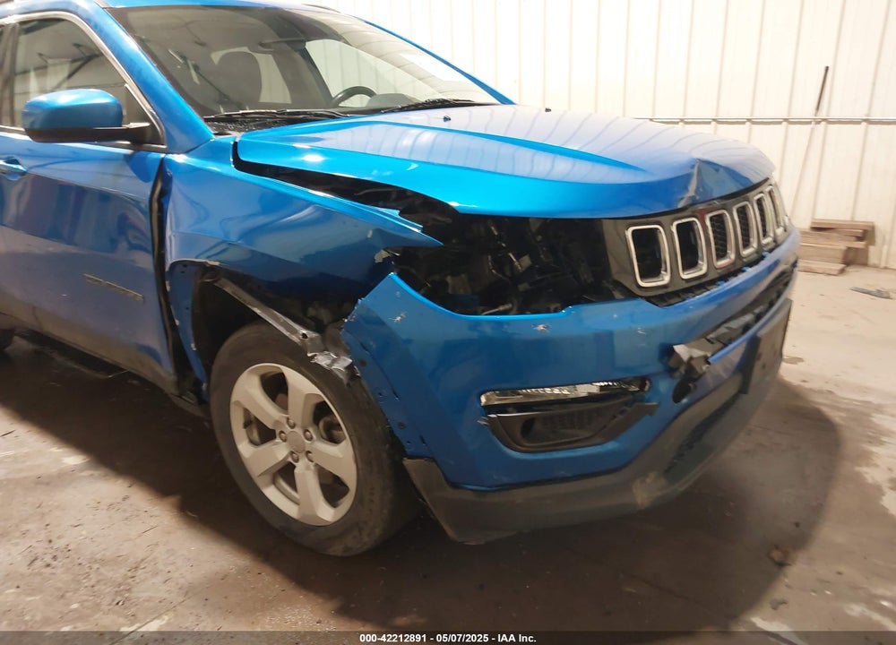 2018 JEEP COMPASS LATITUDE FWD VIN: 3C4NJCBB5JT442957