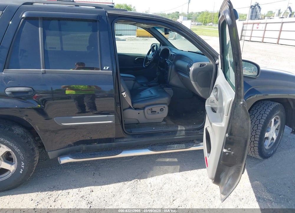 2002 CHEVROLET TRAILBLAZER LT VIN: 1GNDT13S922128652