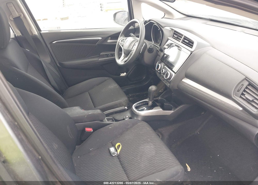 2019 HONDA FIT VIN: 3HGGK5H81KM742537