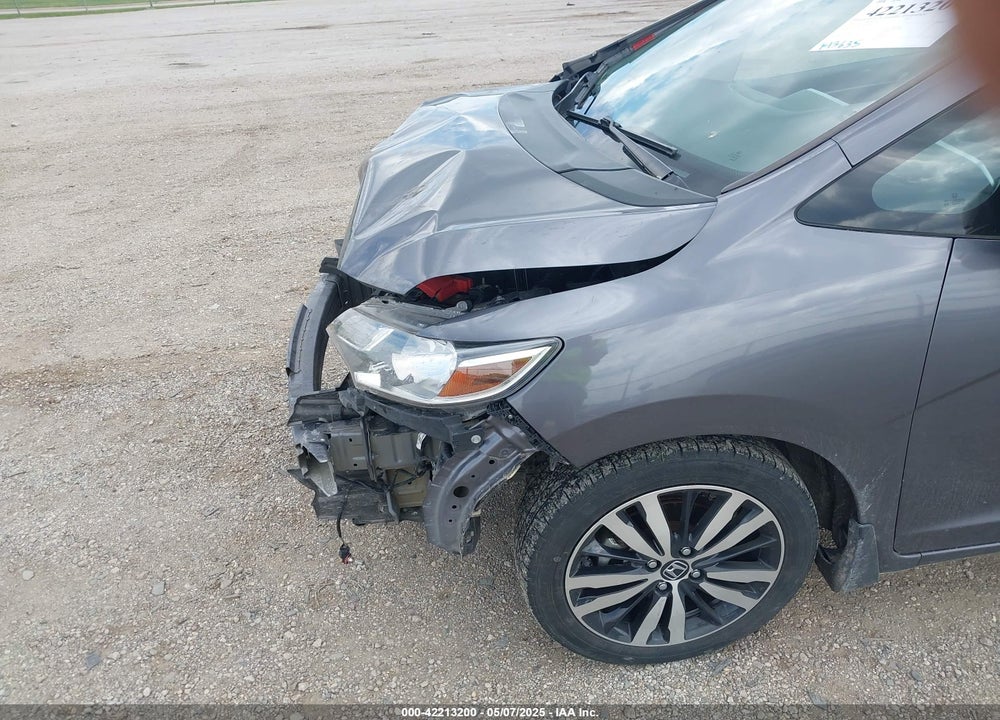 2019 HONDA FIT VIN: 3HGGK5H81KM742537