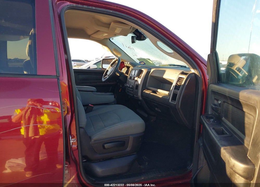 2020 RAM 1500 CLASSIC VIN: 1C6RR7FG1LS154338