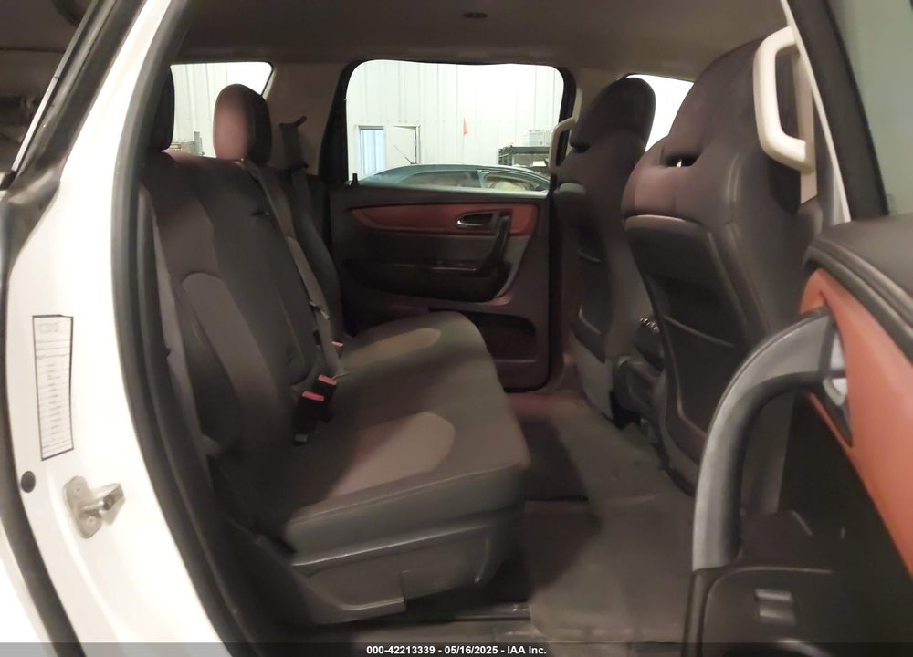 2015 CHEVROLET TRAVERSE 1LT VIN: 1GNKVGKD7FJ298205