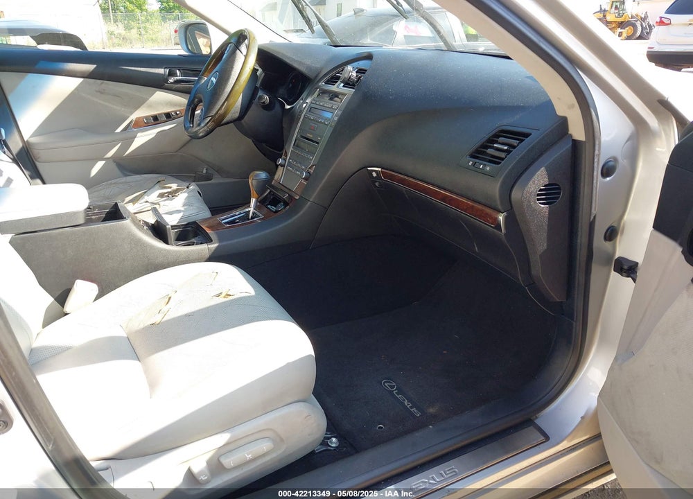 2010 LEXUS ES VIN: JTHBK1EG6A2401815