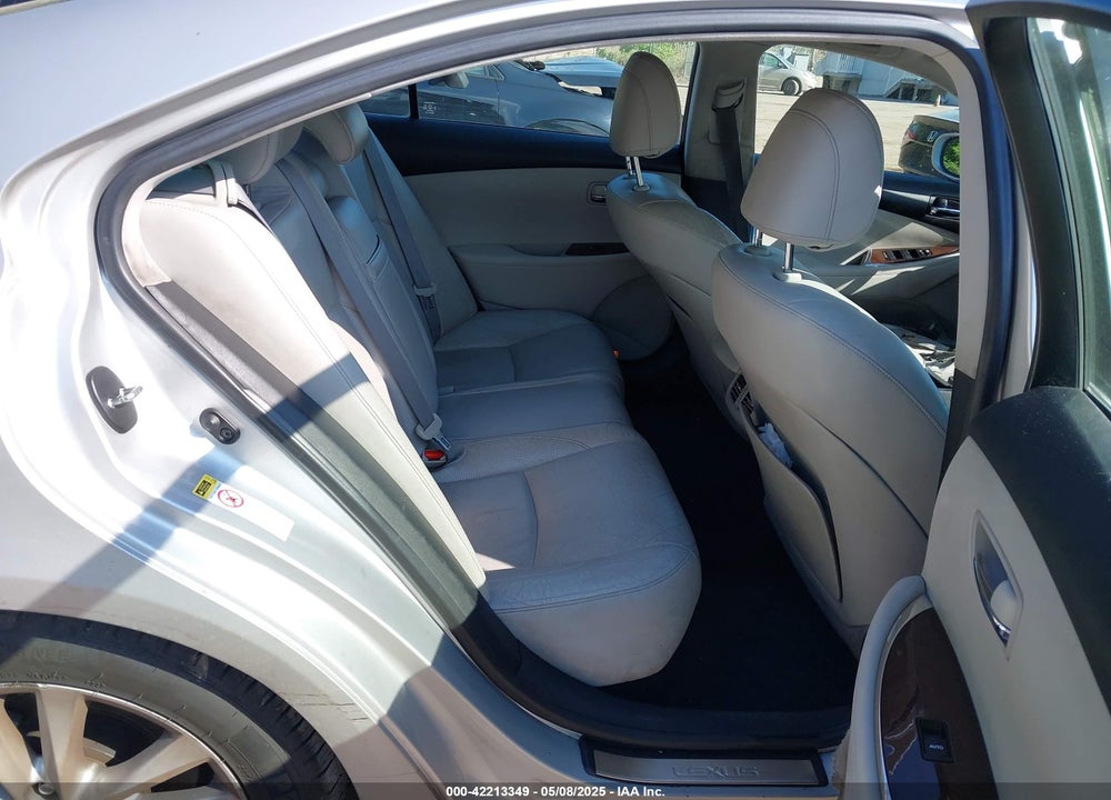 2010 LEXUS ES VIN: JTHBK1EG6A2401815