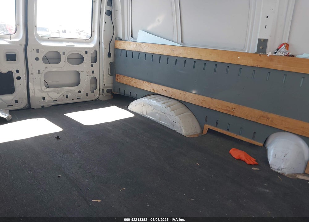 2005 FORD E-350 SUPER DUTY VIN: 1FTSE34SX5HA65003