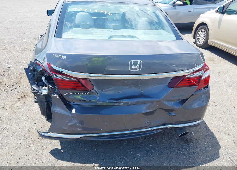 2016 HONDA ACCORD VIN: 1HGCR2F76GA209932