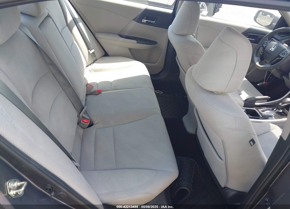 2016 HONDA ACCORD VIN: 1HGCR2F76GA209932