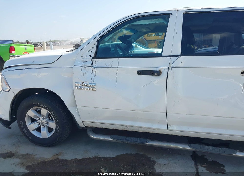 2016 RAM 1500 EXPRESS VIN: 1C6RR6KGXGS339686