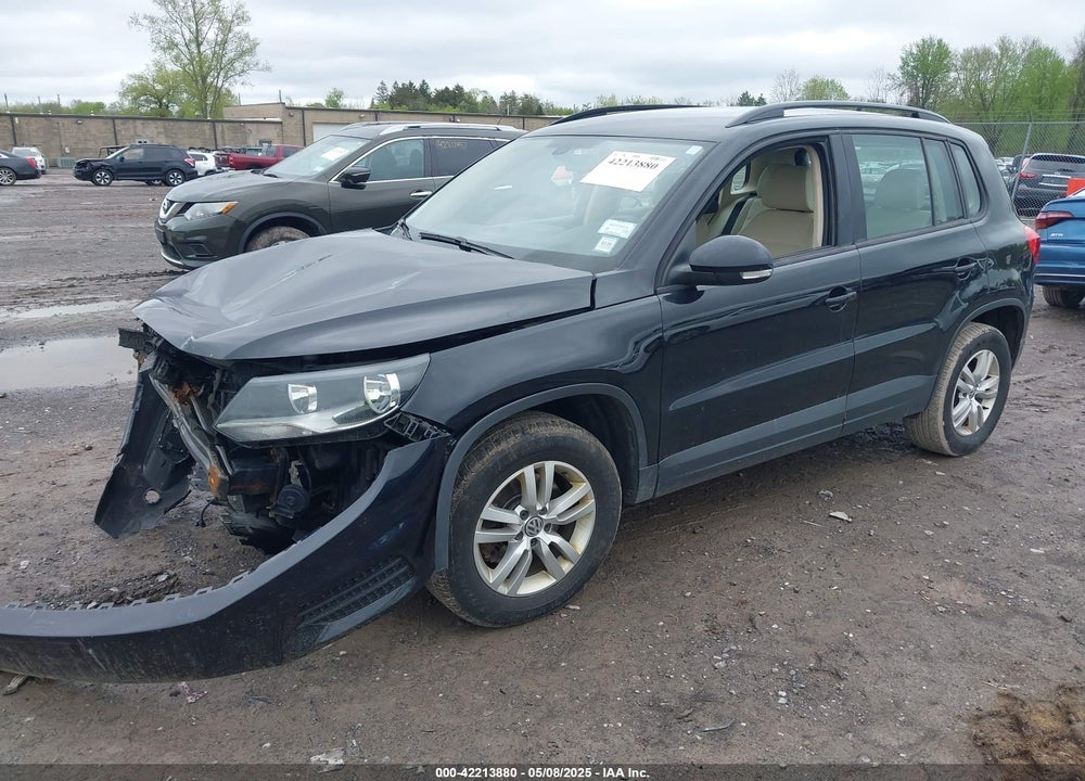 2017 VOLKSWAGEN TIGUAN VIN: WVGBV7AX5HK019458