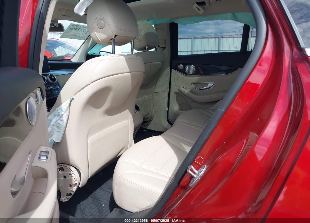 2017 MERCEDES-BENZ GLC 300 VIN: WDC0G4JB2HF192074