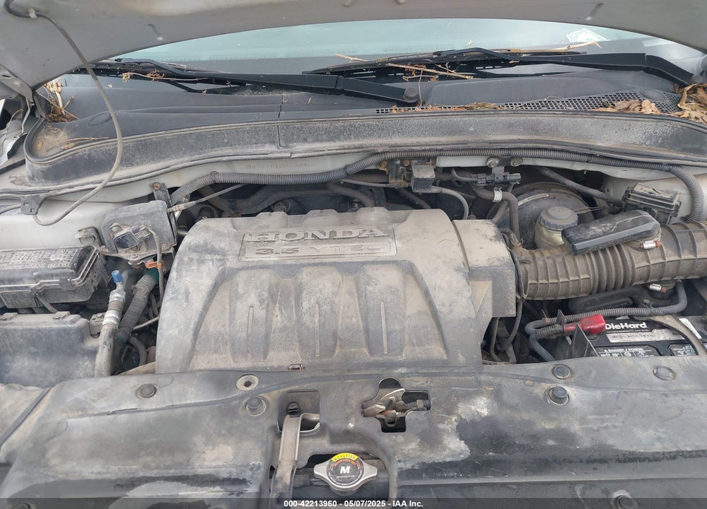 2006 HONDA PILOT LX VIN: 2HKYF181X6H542755