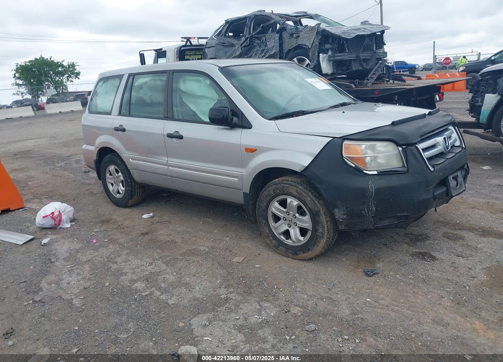 2006 HONDA PILOT LX VIN: 2HKYF181X6H542755
