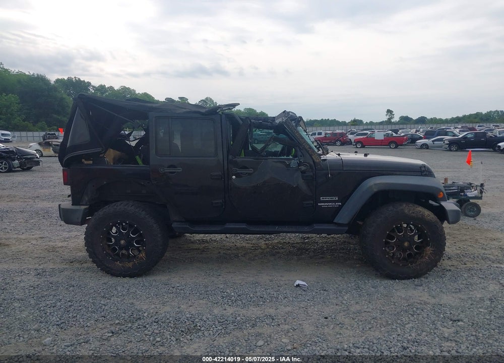 2016 JEEP WRANGLER UNLIMITED SPORT VIN: 1C4BJWDGXGL269728