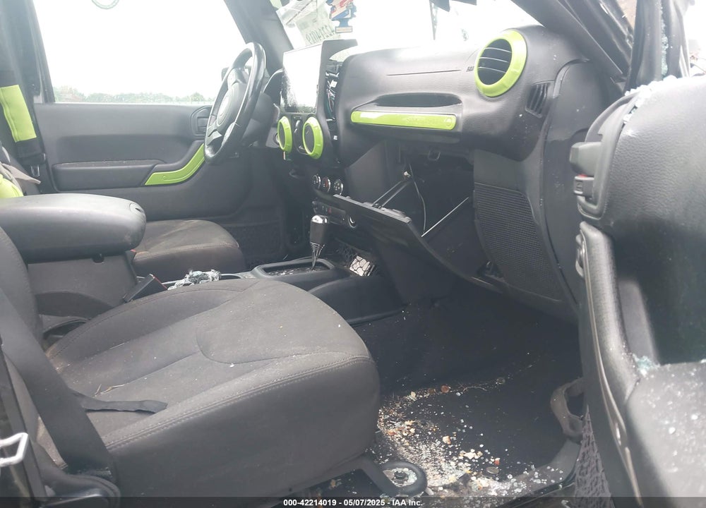 2016 JEEP WRANGLER UNLIMITED SPORT VIN: 1C4BJWDGXGL269728