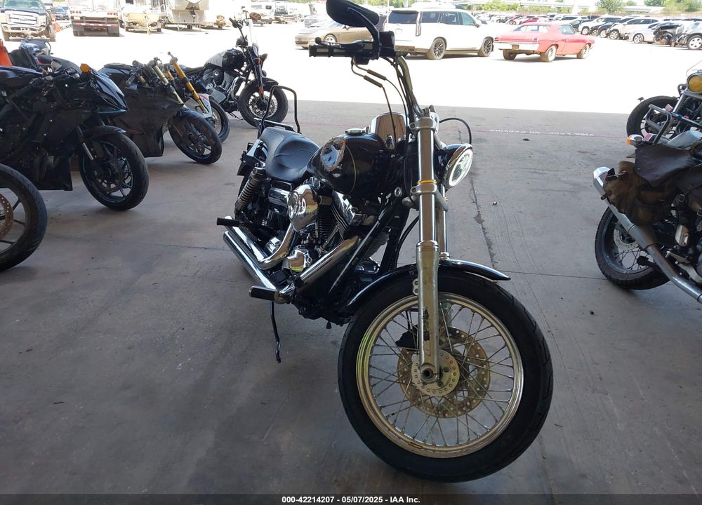 2011 HARLEY-DAVIDSON FXDC VIN: 1HD1GV41XBC328820