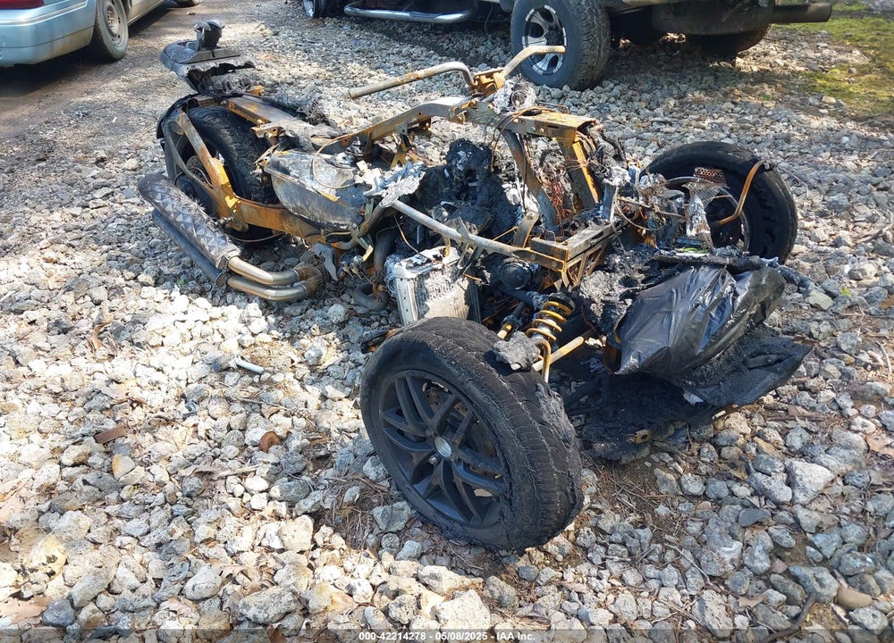 2011 CAN-AM SPYDER ROADSTER RS VIN: 2BXJARA18BV000826