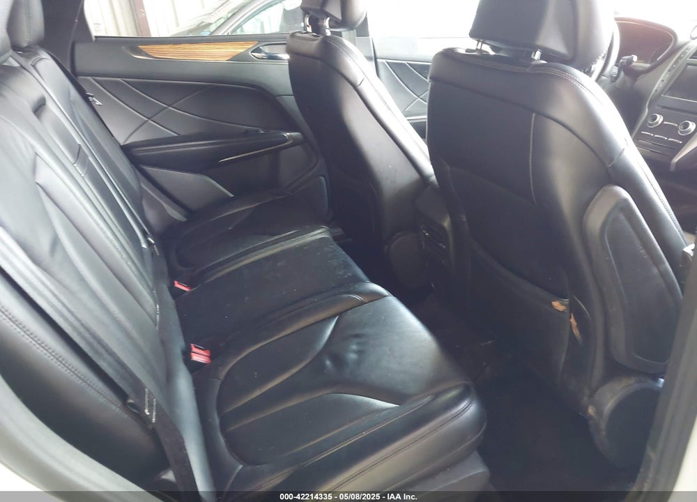 2016 LINCOLN MKC SELECT VIN: 5LMCJ2C96GUJ31882