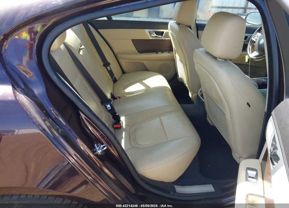 2013 JAGUAR XF VIN: SAJWA0E73D8S91406