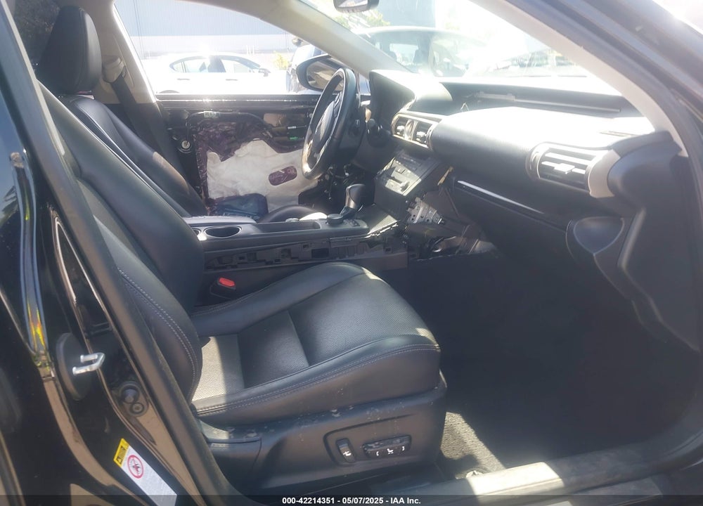 2015 LEXUS IS250 VIN: JTHBF1D22F5052863
