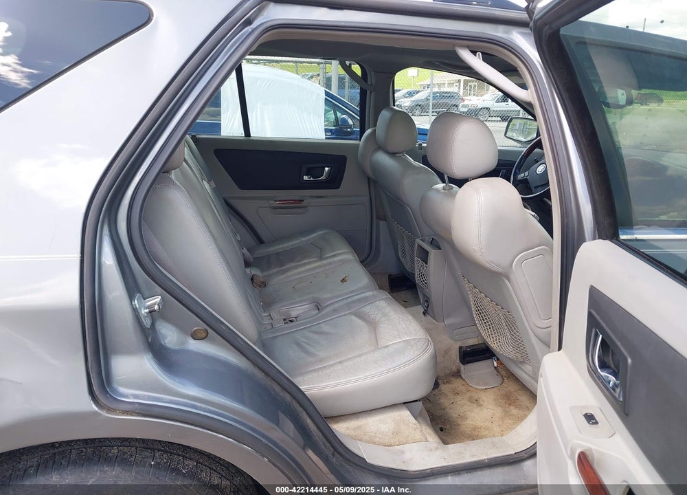 2004 CADILLAC SRX VIN: 1GYEE637340170016