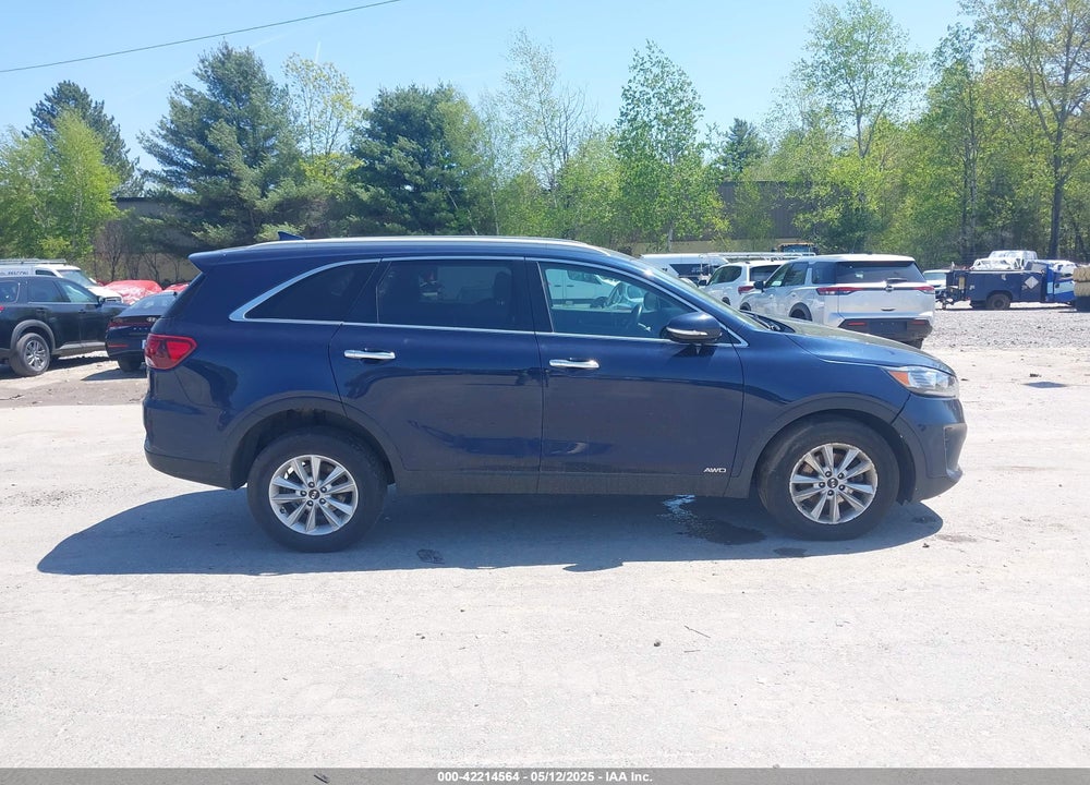 2019 KIA SORENTO VIN: 5XYPGDA32KG433827