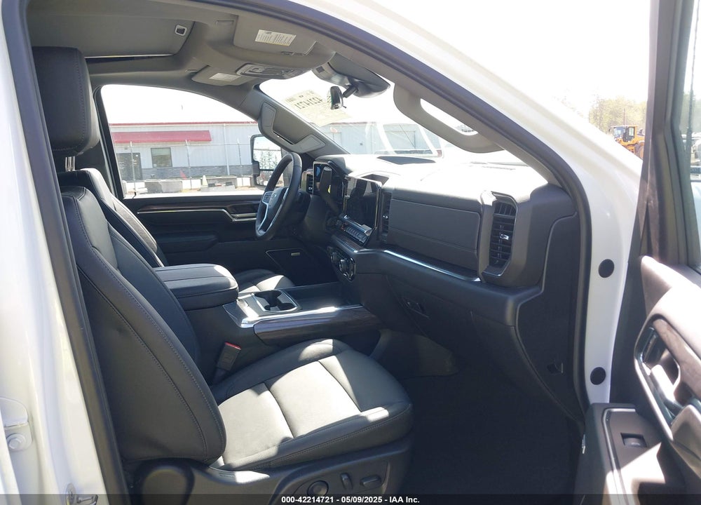 2025 CHEVROLET SILVERADO 2500HD 4WD STANDARD BED LTZ VIN: 2GC4KPEY1S1116284