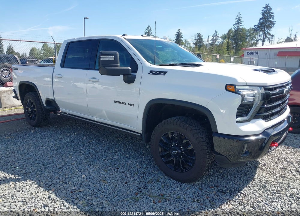 2025 CHEVROLET SILVERADO 2500HD 4WD STANDARD BED LTZ VIN: 2GC4KPEY1S1116284