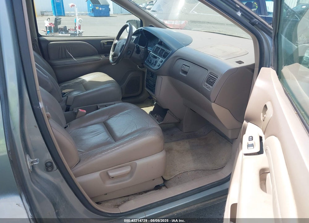 2000 TOYOTA SIENNA XLE VIN: 4T3ZF13C7YU311496